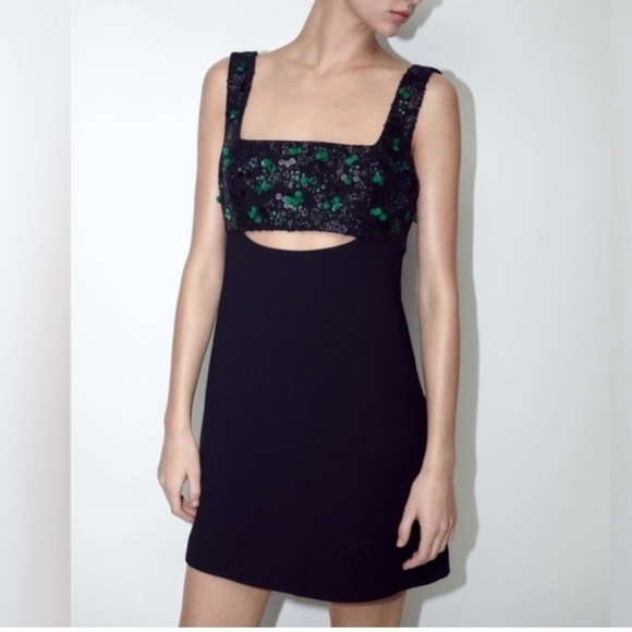 Zara Embroidered Yoke Mini Sequin Dress
Limited Edition in Black / Green - Picture 1 of 13